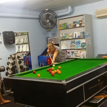 Reef Lodge Backpackers Townsville Exteriör bild