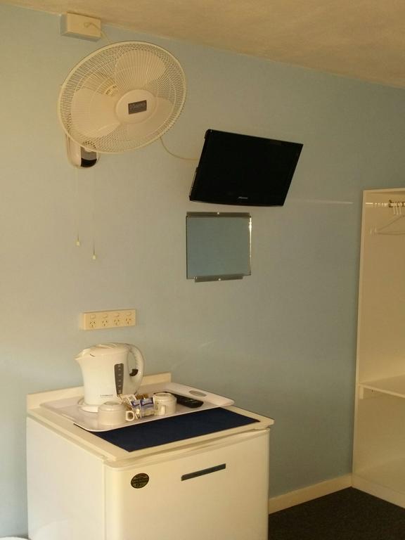 Reef Lodge Backpackers Townsville Exteriör bild