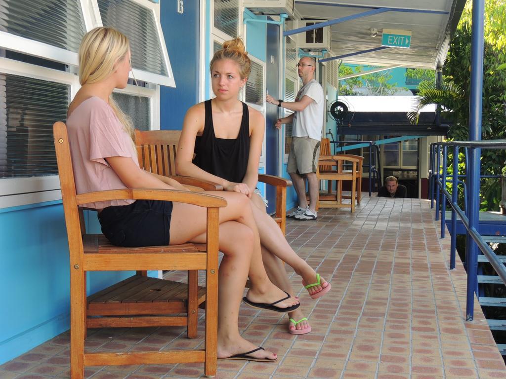 Reef Lodge Backpackers Townsville Exteriör bild