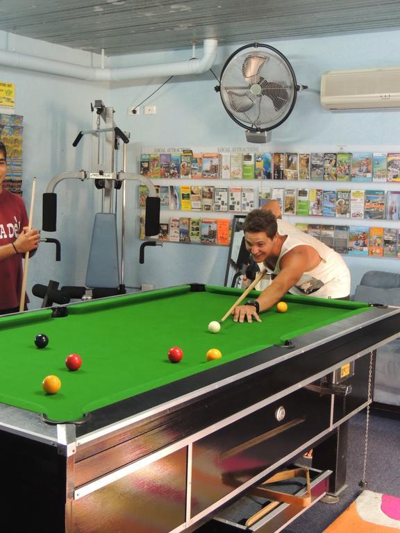 Reef Lodge Backpackers Townsville Exteriör bild